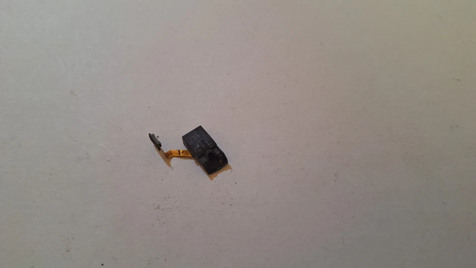 Samsung Galaxy S4 Mini GT-i9195 Genuine Headphone Jack Flex Cable - Image 1 of 1