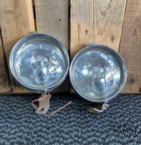 Pair of Classic Lucas Ranger M3 Lights 5LR - Picture 1 of 7