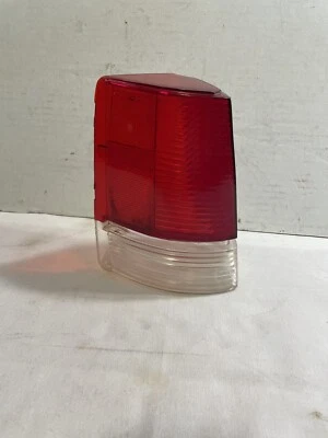 Lente de lanterna traseira vintage 1971-1973 Pontiac Catalina - Imagem 1 de 4