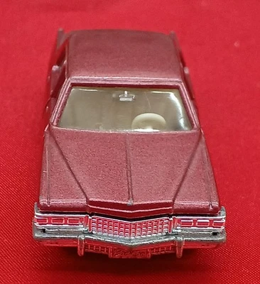 TOMY Tomica Blue Box F2 Cadillac Fleetwood Brougham 1/77 Vintage Japón Diecast Foto 1 de 4