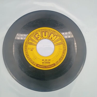 Sun Roy Orbison 7" Vinyl Record Go! Go! Go! / Ooby Dooby 242 Foto 1 de 4