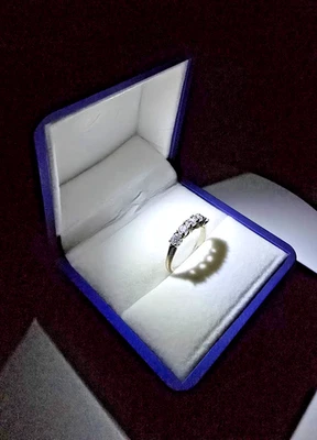 Vintage 5 natural Diamond 1.0ct Engagement Ring Solid 14K Yellow Gold, size 5,25 - Image 1 of 4