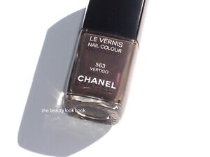 Chanel Le Vernis Nail Colour 563 Vertigo 