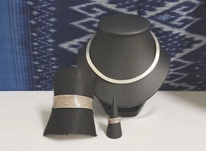 Conjunto de joyería de plata 925 tailandesa hecho a mano vintage brazalete abierto tribu tailandesa Karen Hill. - Imagen 1 de 9