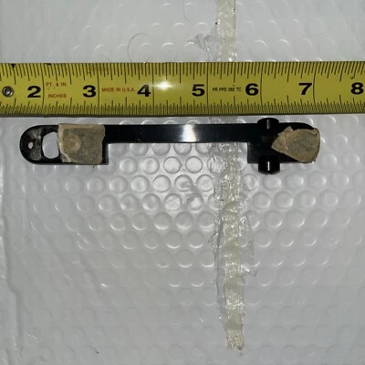 Base de montaje de mira telescópica Burris Turn Lock marcada 700L ¿Parece ser para mano izquierda? Foto 1 de 4