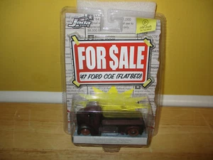 JADA zu verkaufen '47 Ford COE Pritsche Schiebebett Hauler Rostoptik 1/64 Neu in Verpackung - Bild 1 von 4