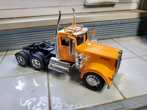 New-Ray Kenworth Day Cab Semi-Truck Orange 8.5" - Picture 1 of 6