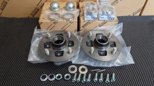 Genuine OEM Toyota AE86 Front Hub Bearing Oil Seal Set Levin Corolla - Picture 1 of 4