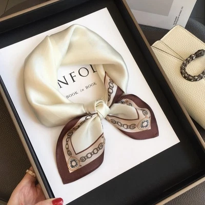 Pañuelo cuadrado ligero cuadrado mujer 100% seda morera 53*53cm Foto 1 de 3