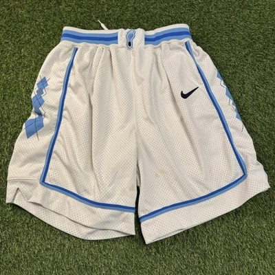 Pantalones Cortos de Baloncesto Nike Blanco Vintage Años 90 Universidad de Carolina del Norte Talla L 36 Foto 1 de 4