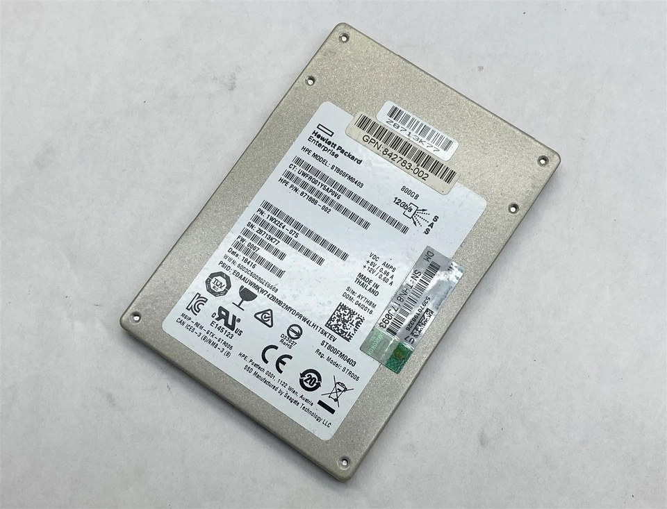 HPE Seagate ST800FM0403 871888-002 800GB 12Gbps MU SFF SAS 2.5" SSD - Image 1 of 3