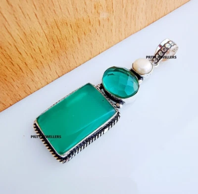 Colgante de ónix verde con topacio verde, colgante antiguo hecho a mano enchapado en plata 925 Foto 1 de 4