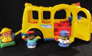 Luces y sonidos del autobús escolar amarillo Fisher Price Little People Maggie Michael - Imagen 1 de 7