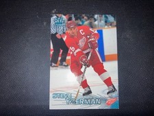 Steve Yzerman 1997-98 Pacific Crown Collection Ice Blue parallel #19 ungraded