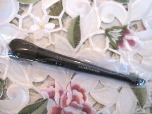~BARE MINERALS~DOUBLE-ENDED TAPERED SHADOW & BLUSH BRUSH~*NEW - SEALED*~ - Picture 1 of 2