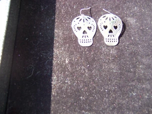Ladies Silverplated Sugar Skull Earrings - Picture 1 of 2