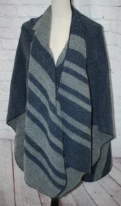 Women's One Size Gray & Navy Blue Knit Shawl Cape Poncho Reversible - Picture 1 of 4