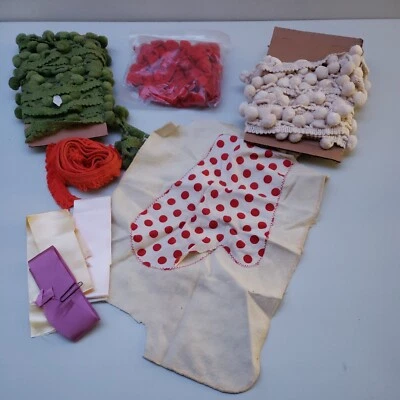 Lote artesanal de costura cinta satinada vintage Pom Pom MCM Foto 1 de 4