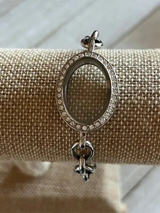Authentic Origami Owl Classic Silver Hinged Living Locket Bracelet NEW - Picture 1 of 8