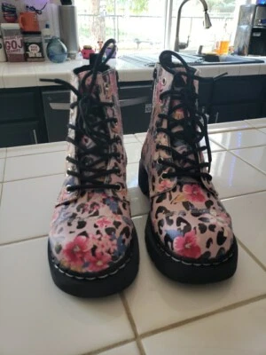 TUK Footwear Womens Floral Leopard Print Combat Boots Size 6 - Image 1 of 4