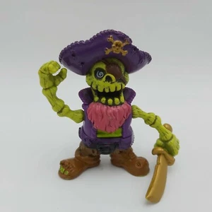 Pirates Adventures Skeleton Pirate Captain 3.5” Action Figure Keenway Toys - Foto 1 di 5