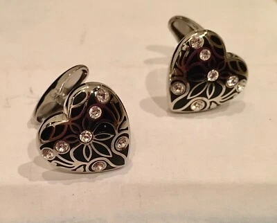 Gemelos Paul Smith San Valentín Negro Corazón Esmalte Cobre Circonita cúbica Nuevos. Ventas al por menor $250. Foto 1 de 4