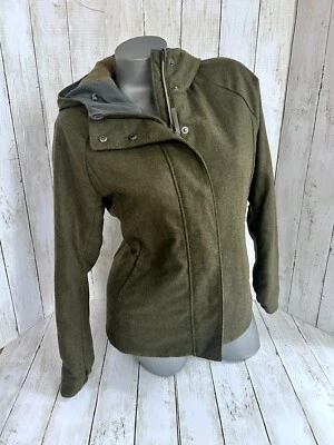 PATAGONIA Worn Wear HOODED GREEN Recycled WOOL Quilted lining Zip Small EUC!! - Image 1 of 4