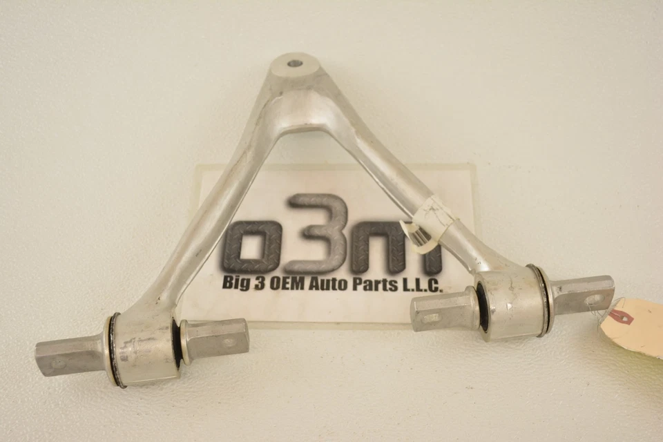 14-16 Chevrolet Corvette Front Left or Right Upper Control Arm new OEM 23158030 - Image 1 of 3