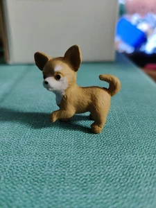 Mini Chihuahua Figur 1,25"X 1,25" - Bild 1 von 5