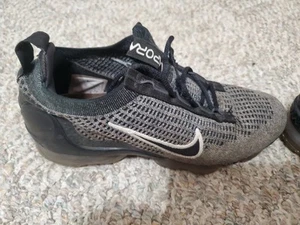 Schwarze Nike Vapormax Laufschuhe 8,5 US - Bild 1 von 9