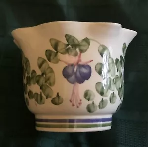 Cinque Ports Monastery Rye 5.5” Wide Blue & Pink Fuchsia, Scalloped Planter VGC - Picture 1 of 3