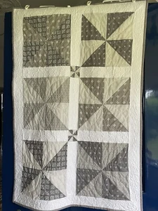 Grey and white Patchwork Quilt. Handmade Lap Quilt. 100% Cotton. - Picture 1 of 6