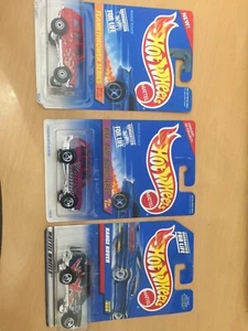 Lot of 3 Hot Wheels Land Rover RANGE ROVER Trucks Brand New in Box Sealed H46 - Picture 1 of 7