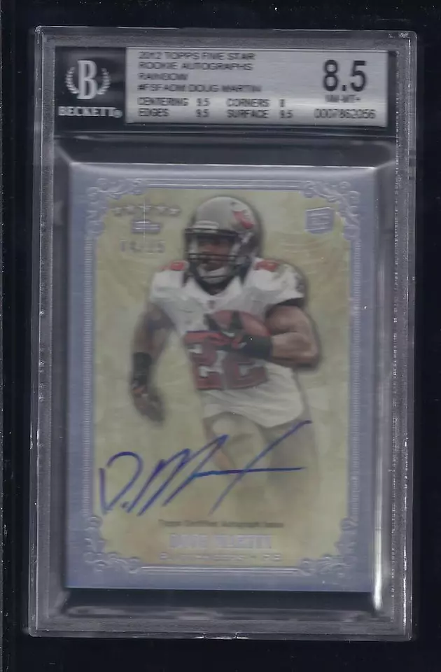 2012 Topps Five Star Rookie Autograph  Rainbow DOUG MARTIN 8.5 #04/25 tampa bay - Image 1 of 1