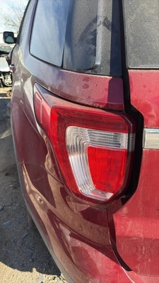 Luz trasera LED para conductor LH Ford Explorer 2016 2017 2018 2019 OEM #FB53-13A580-A Foto 1 de 4