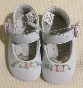 White Baby Girl Shoes With Pink Flowers 3-6 months Size 2 FREE-SHIP - Picture 1 of 5