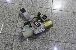 Mercedes SLK 170 Hydraulikpumpe-Verdeck 1708000030 original - Picture 1 of 4