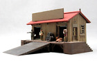 BACHMANN Customized Freight Depot, Lighted with Freight and Workers C8