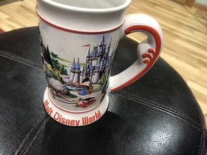 Taza vintage de 6,5"" de Walt Disney World Magic Kingdom y Main Street - Imagen 1 de 9