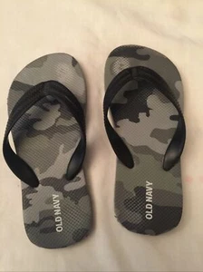 OLD NAVY Gray Camo Kids Youth Flip Flops -Sz 12/13 - Picture 1 of 4
