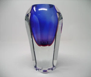 Fifth Avenue Kristallglas blau lila facettiert Sommerso Stil Vase - Bild 1 von 6