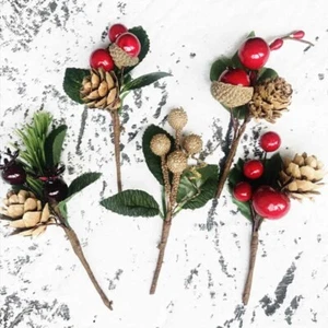 5PCS Christmas Berry Artificial Pine Cone Christmas Garland Wreath Decoration - Picture 1 of 6