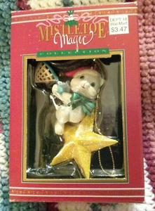 Mistletoe Magic Kitten Riding A Star Christmas Ornament With Box - Picture 1 of 4