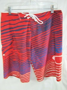 Oakley Mens Red Boardshorts Swim Beach Surf Casual Skate Trunks Sz 32 Wake - Picture 1 of 7