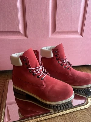 Botas Timberland de gamuza roja con cuello de cuero blanco edición limitada para hombre talla 11 Foto 1 de 4