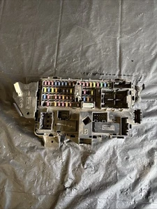 2014-2016 FORD F250 F350 SUPERDUTY DIESEL FUSE BOX RELAY MODULE FC3T-14B476-AC - Picture 1 of 7