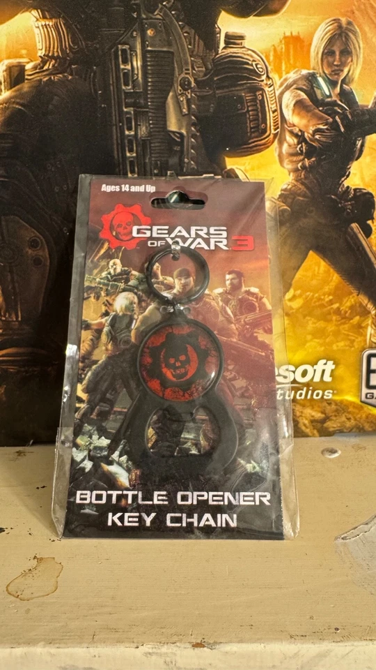 Gears Of War 3 NECA Bottle Opener & Key Chain New NOS Sealed MOC 2011  - Image 1 of 1