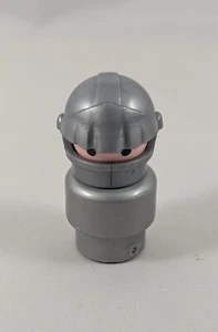 Fisher Price LITTLE PEOPLE Gray/Silver KNIGHT In Armor For Castle #993 Vintage - Bild 1 von 7