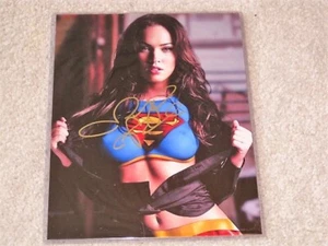 MEGAN FOX AUTOGRAPH 8 X 10 SUPERGIRL OUTFIT # 2 WITH L & J COLLECTIBLES COA - Picture 1 of 2