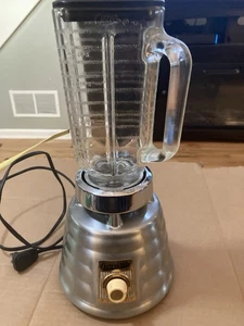 VINTAGE 1950’s Osterizer Deluxe Blender Model 403 Chrome Beehive 4 Cup - Works - Picture 1 of 11